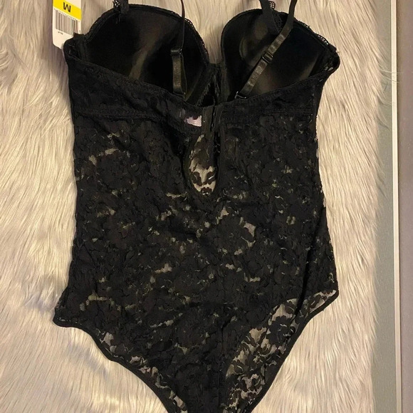 🆕 Jezebel Black Lace One Piece - Picture 11 of 13